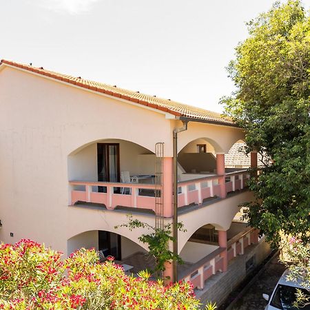 Villa Barbara Oasis Central Suite With Terrace Novalja Kültér fotó