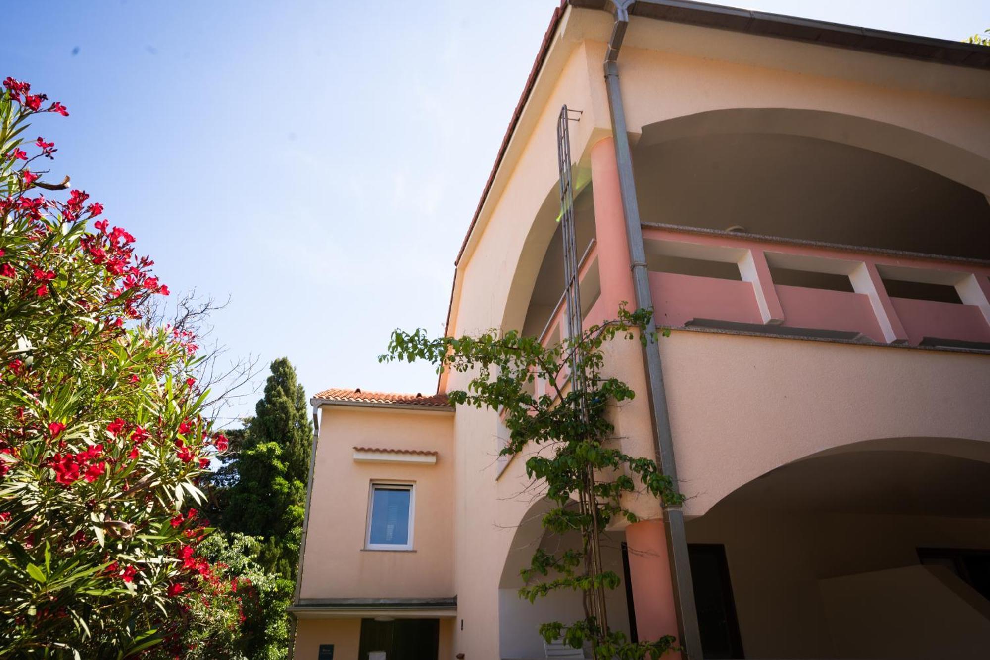 Villa Barbara Oasis Central Suite With Terrace Novalja Kültér fotó